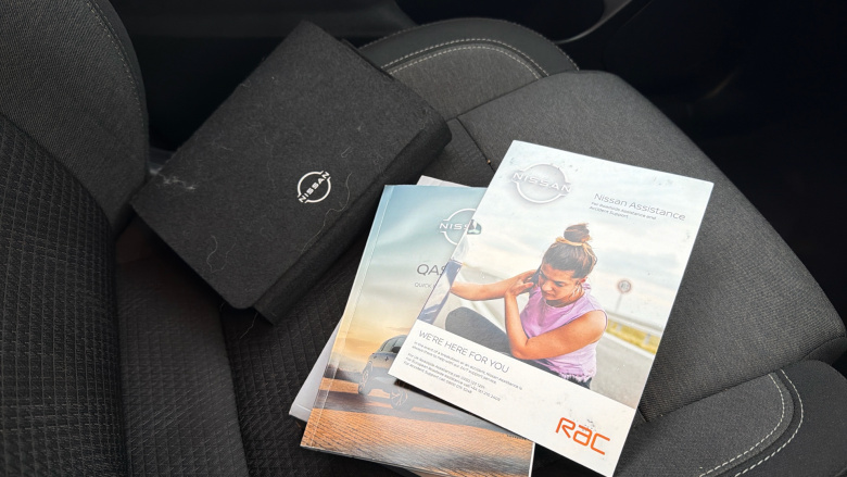 Nissan Qashqai 1.3 DiG-T MH 158 N-Connecta 5dr 4WD Xtronic Petrol Hatchback